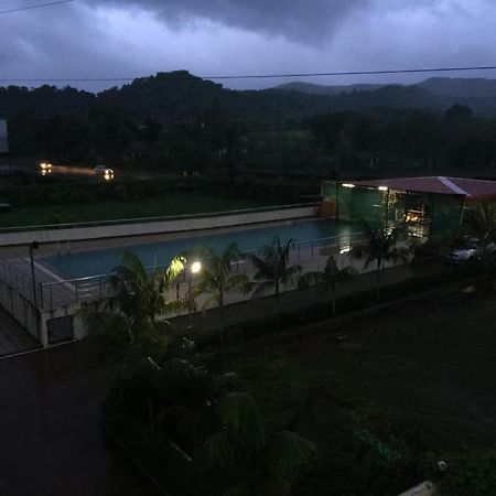 Hotel Sfurti Farms Badlapur Exterior foto